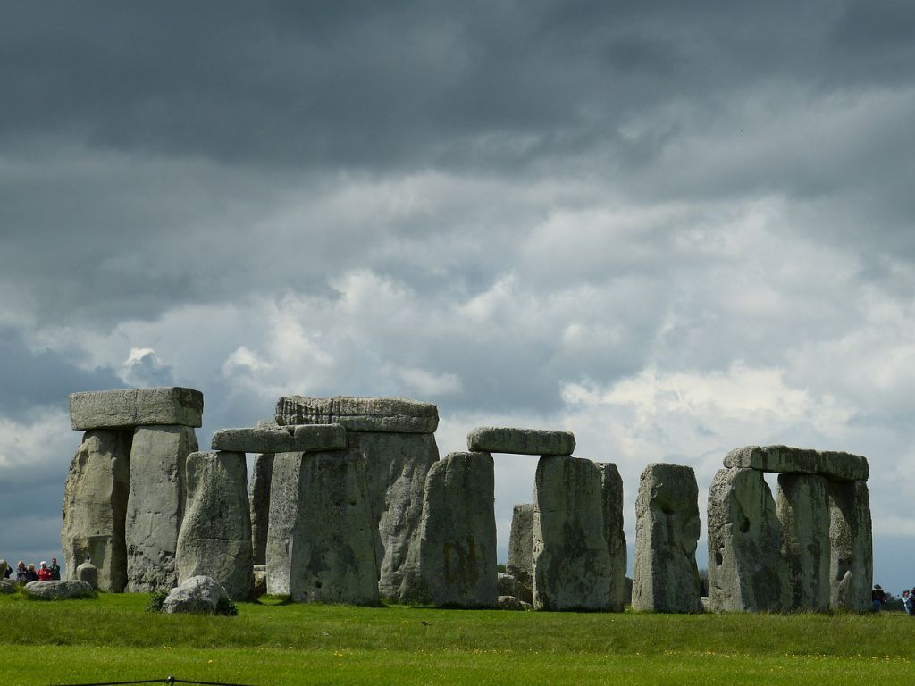 stonehenge-540459_1280