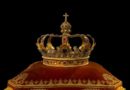 Magický symbol - královská koruna, zlato a drahé kameny