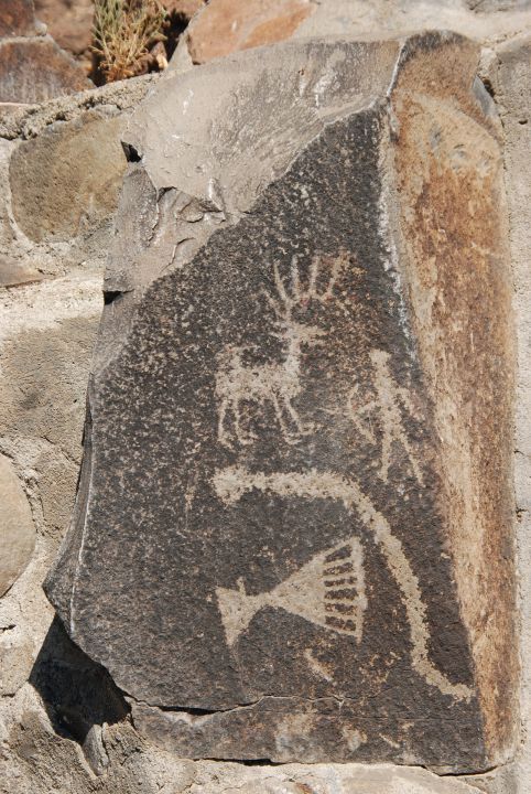 petroglyph-1574852_1920